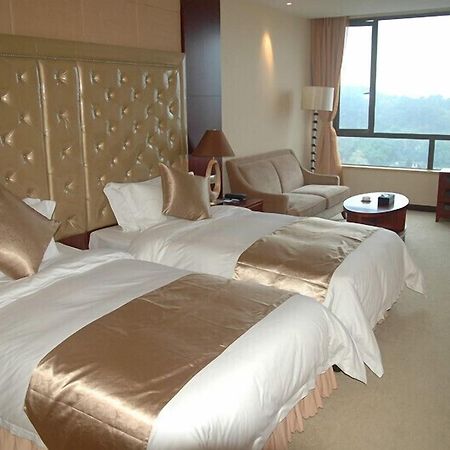 Yue Xiu Hotel قوانغتشو الغرفة الصورة